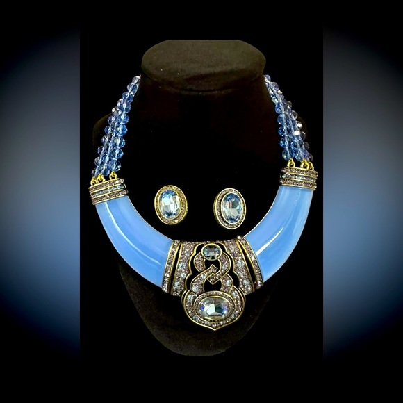 Heidi Daus Ice Blue Lucite Ctr Swarovski beaded Necklace-Earrings